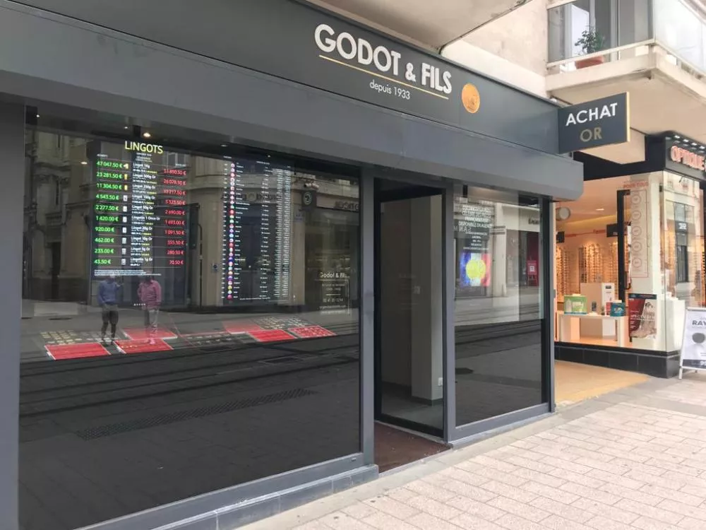 Angers 49100 Angers 1