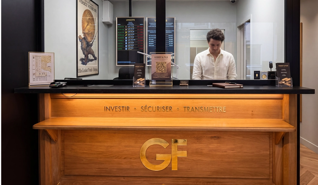 Visit a branch, we appraise your jewelry